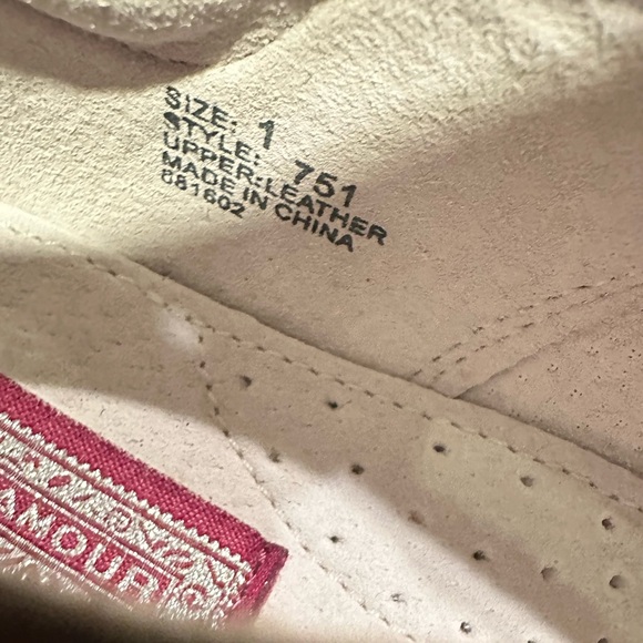 L’mour girls brown mary Janes. New no box. Size 1 - Picture 3 of 10